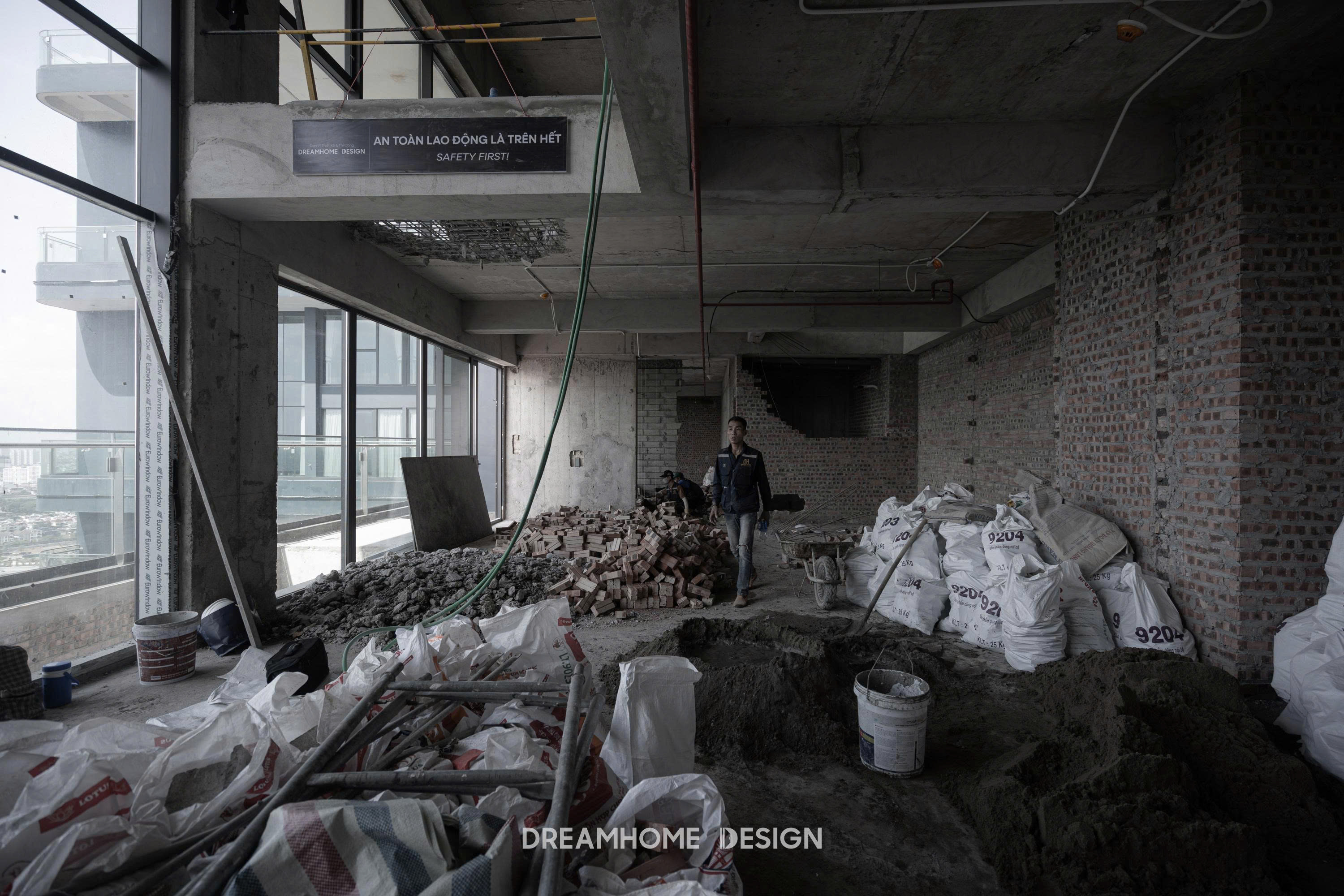 penthouse sunshine golden river